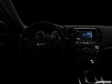 Centered wide dash shot photo